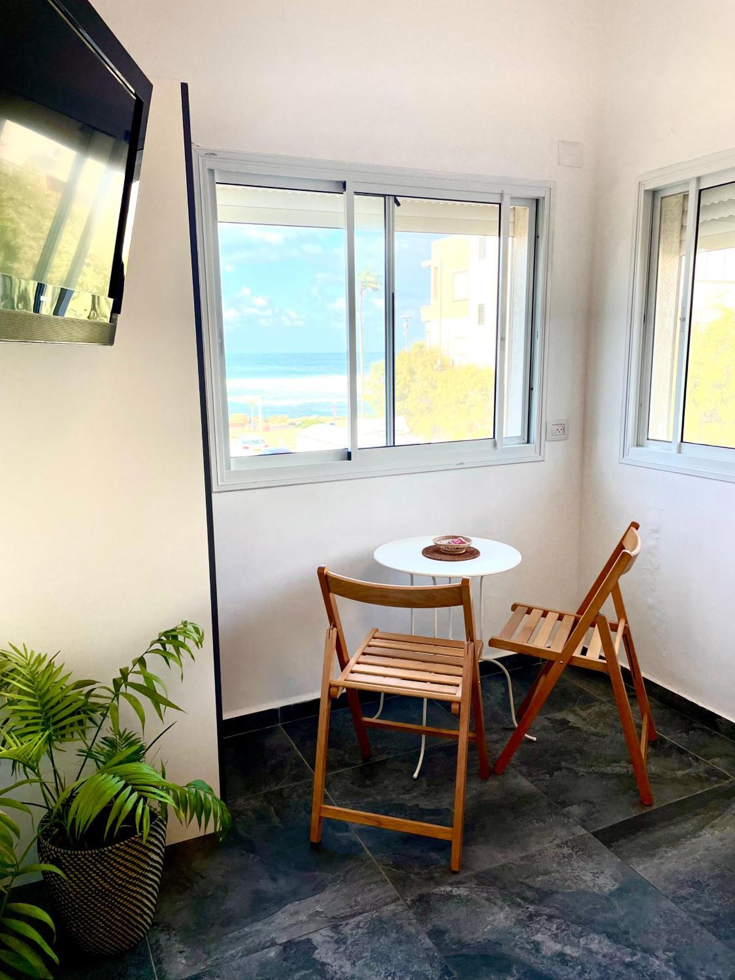 Sea View Cozy Apartment Haifa Buitenkant foto